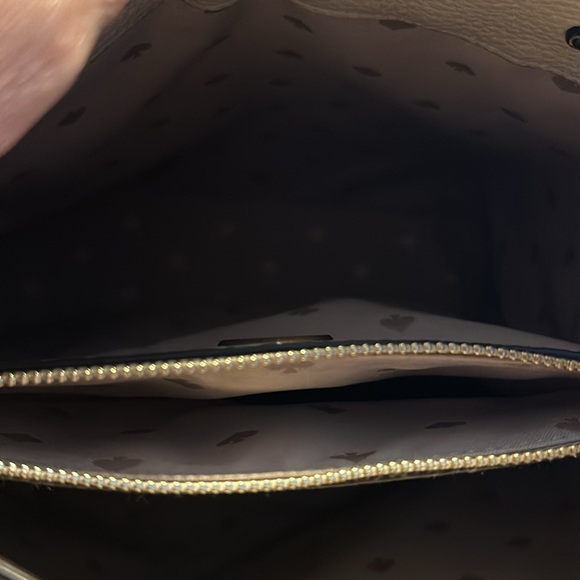 KATE SPADE Marti faux Shearling bucket shoulder bag. Light sand - Picture 3 of 6